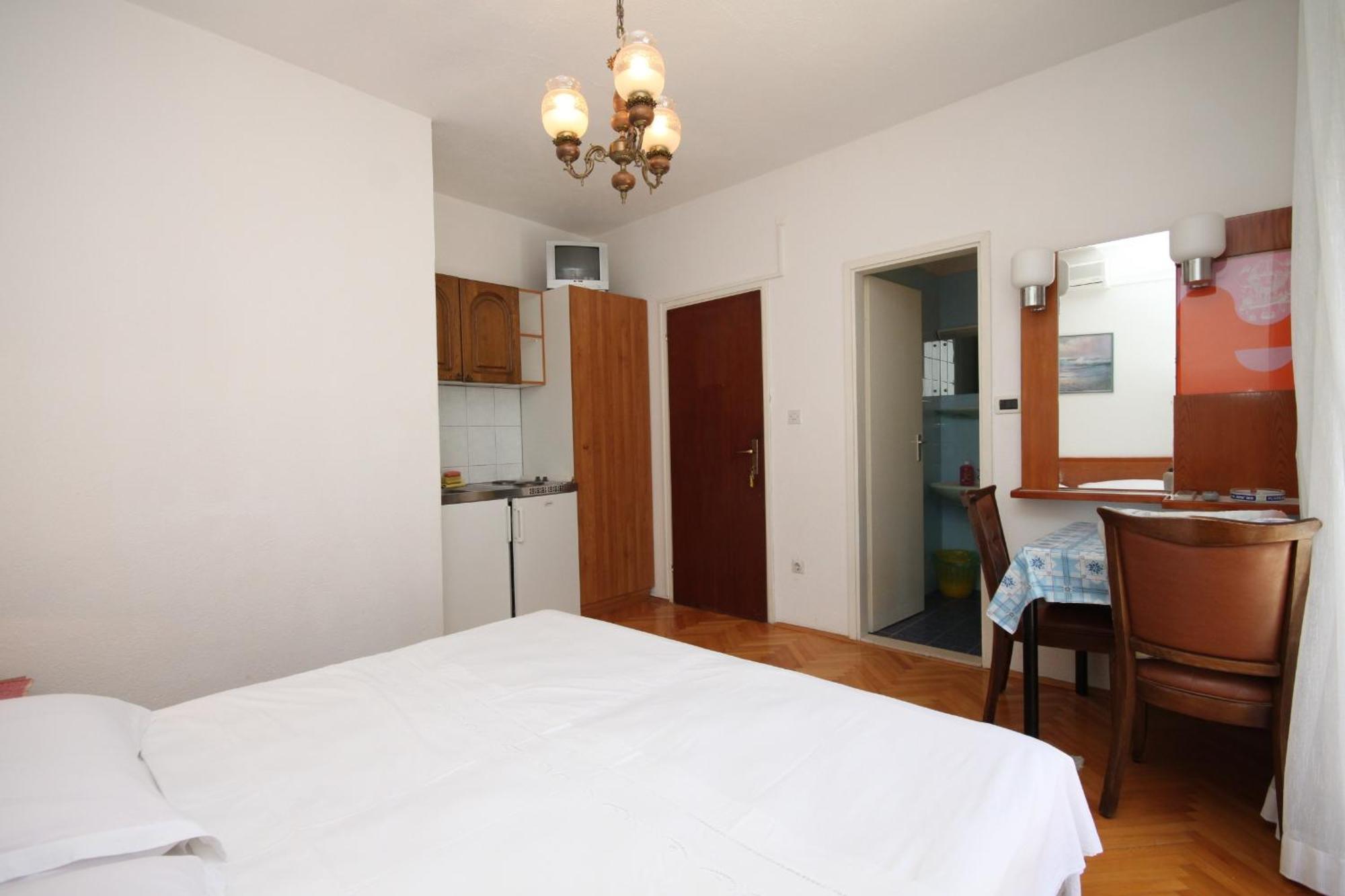 Apartments With A Parking Space Baska Voda, Makarska - 6773 Zimmer foto